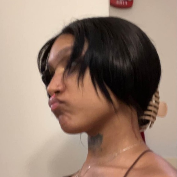 T part bob wig - Picture 6 of 7